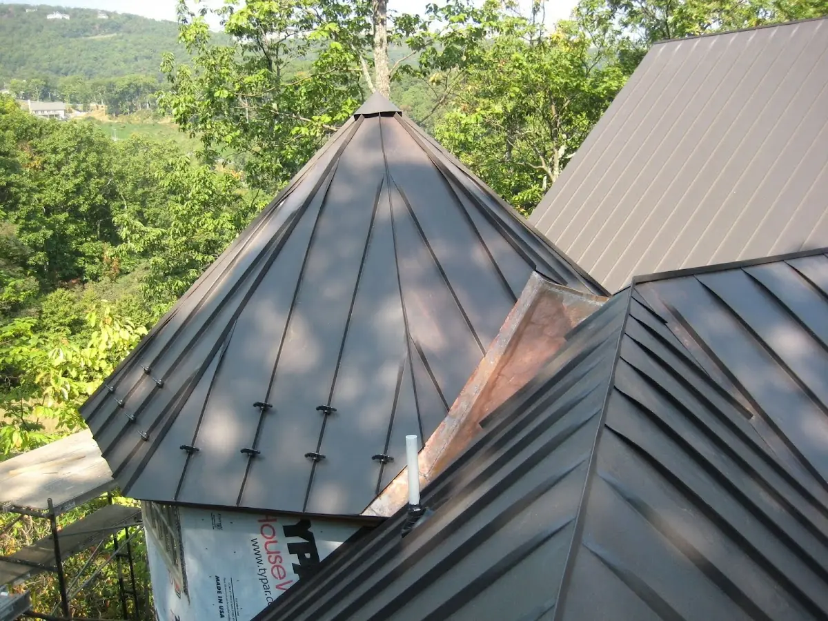 Professional Shingle Replacement & Repair by Craftsman Roofing in Camp Mishannock